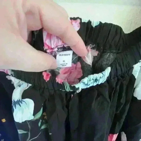 Old Navy Off-Shoulder Ruffle Sleeve Floral Dress Woman's Size XL - Picture 6 of 6